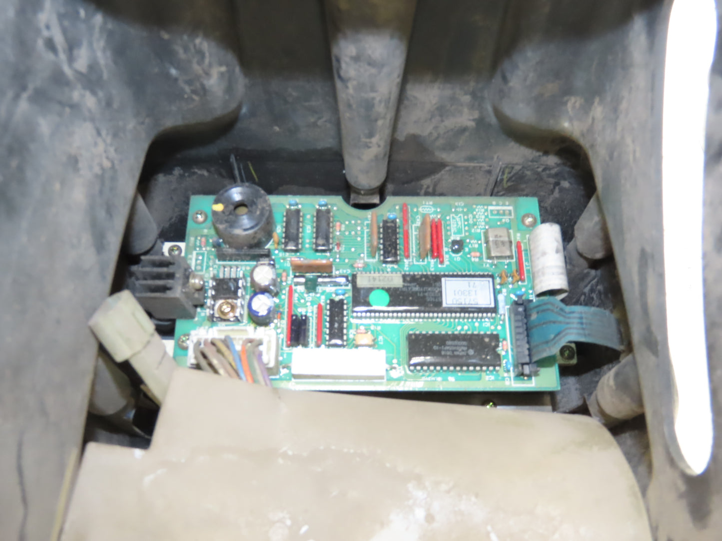 Toyota 57110-13301-71 Electric Forklift LCD Dash Steering Column Cover 5FBE15