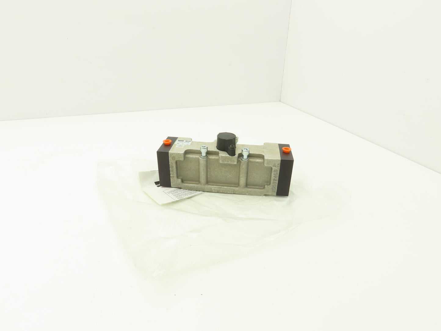 Parker L72431211XXVX0B Pneumatic Directional Solenoid Valve Auto 250B Series