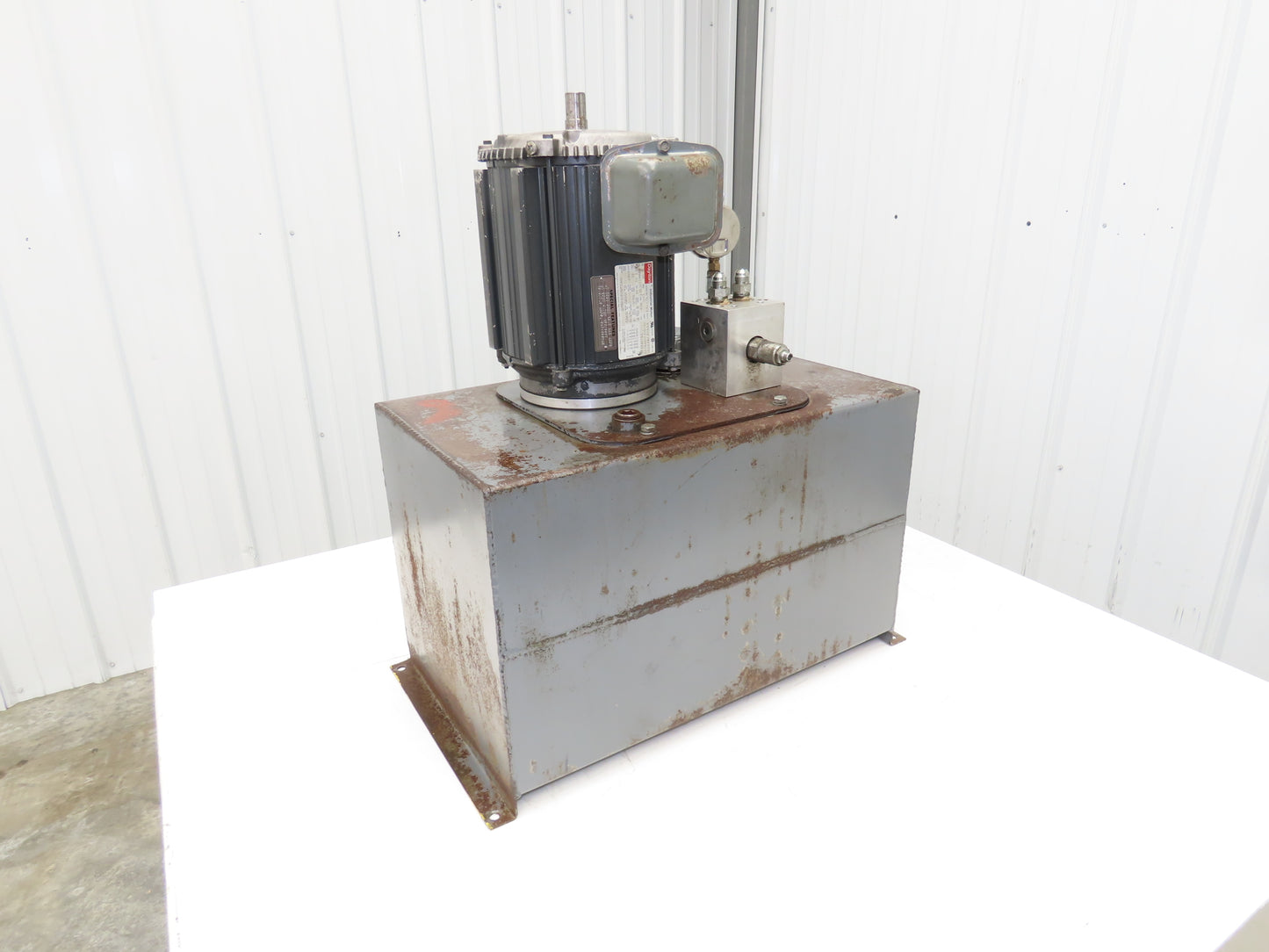 Haldex 6W635 Hydraulic Power Unit 15 Gal Tank 2.5gpm 3000psi 5Hp 230/460V 3PH