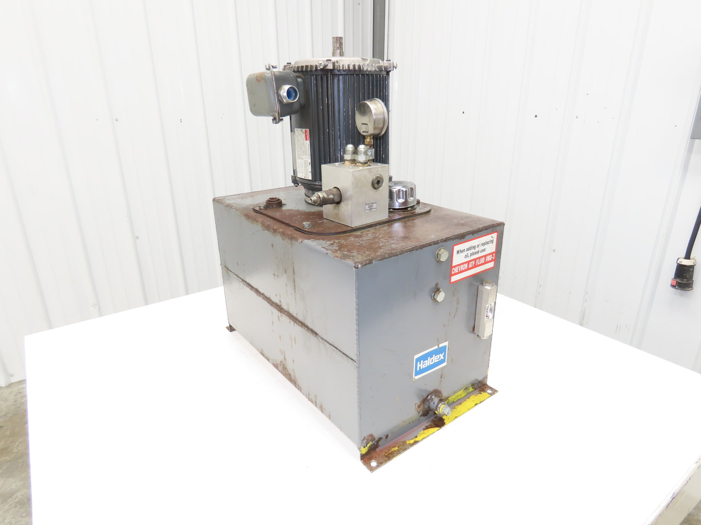 Haldex 6W635 Hydraulic Power Unit 15 Gal Tank 2.5gpm 3000psi 5Hp 230/460V 3PH