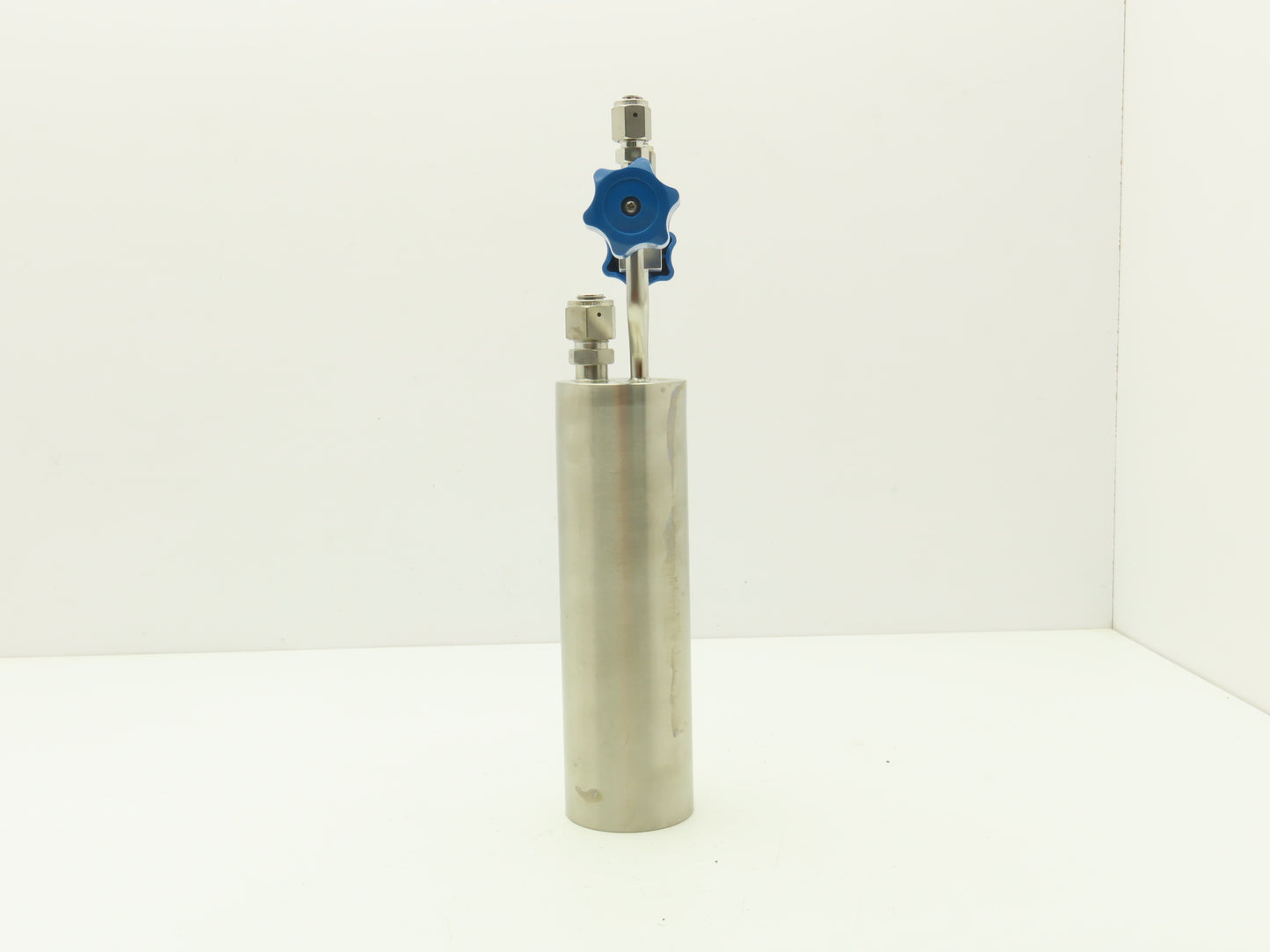 DOT 4B 260 Dip Tube 316L Stainless 3"x 10" w/Swagelok Fittings  P2166-2-3