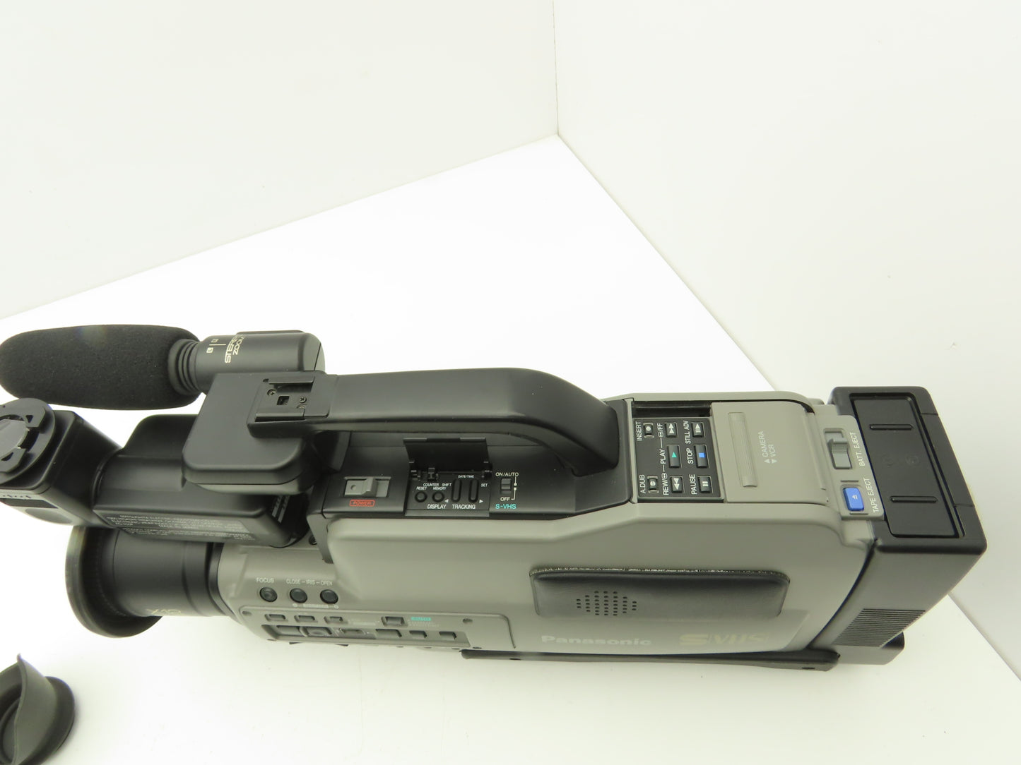 Panasonic AG-455 Camcorder Movie Camera S-VHS Reporter W/Hard Case Powered Up