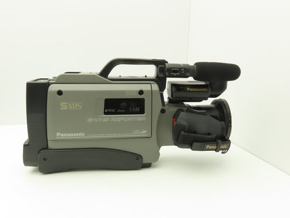 Panasonic AG-455 Camcorder Movie Camera S-VHS Reporter W/Hard Case Powered Up