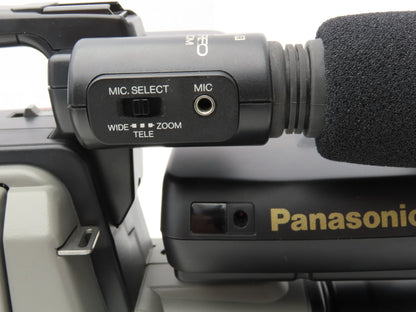 Panasonic AG-455 Camcorder Movie Camera S-VHS Reporter W/Hard Case Powered Up