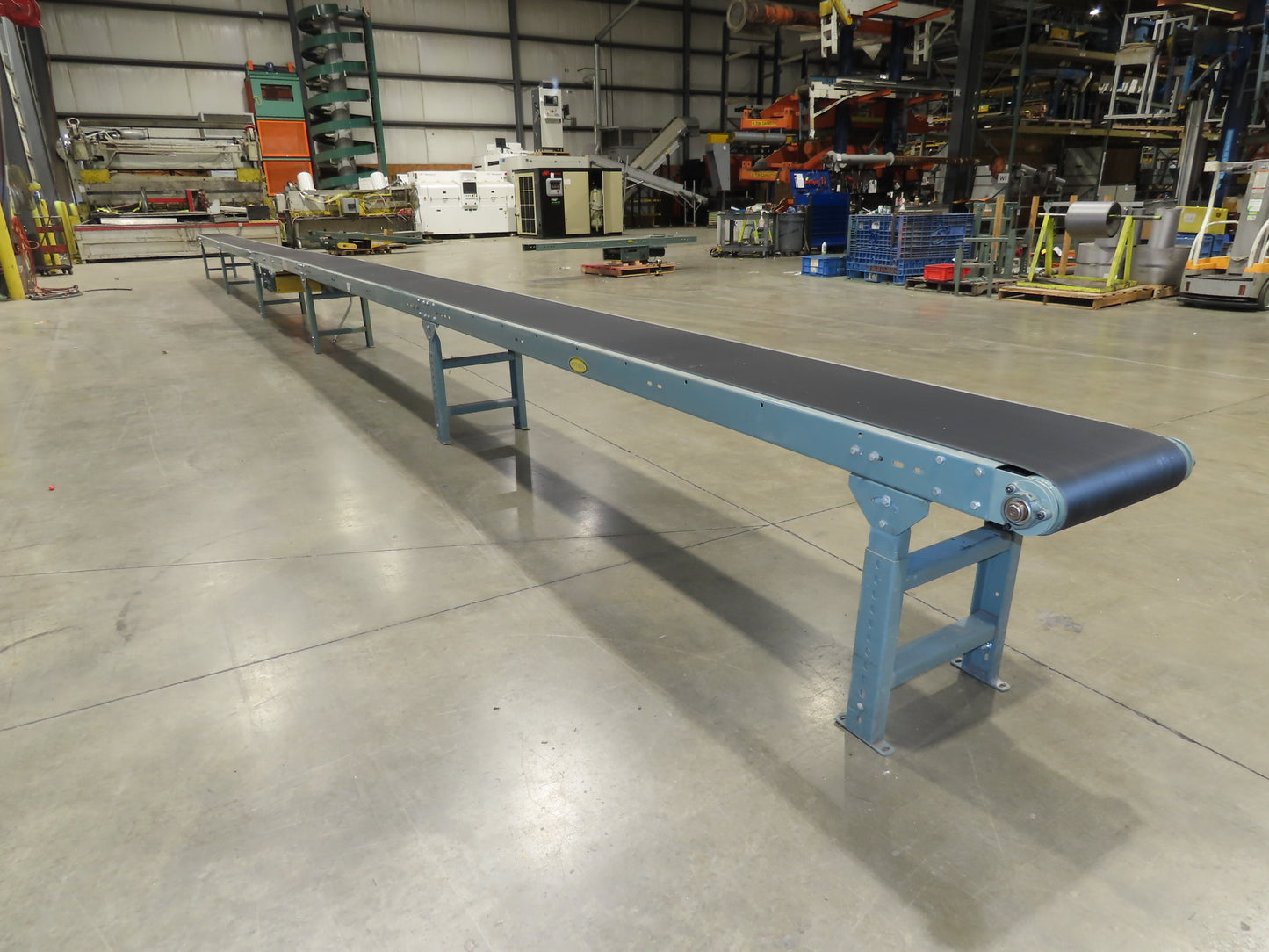Hytrol 18"x 50' Slider Bed Conveyor 15.5" Belt 1Hp 3PH Center Drive 50FPM