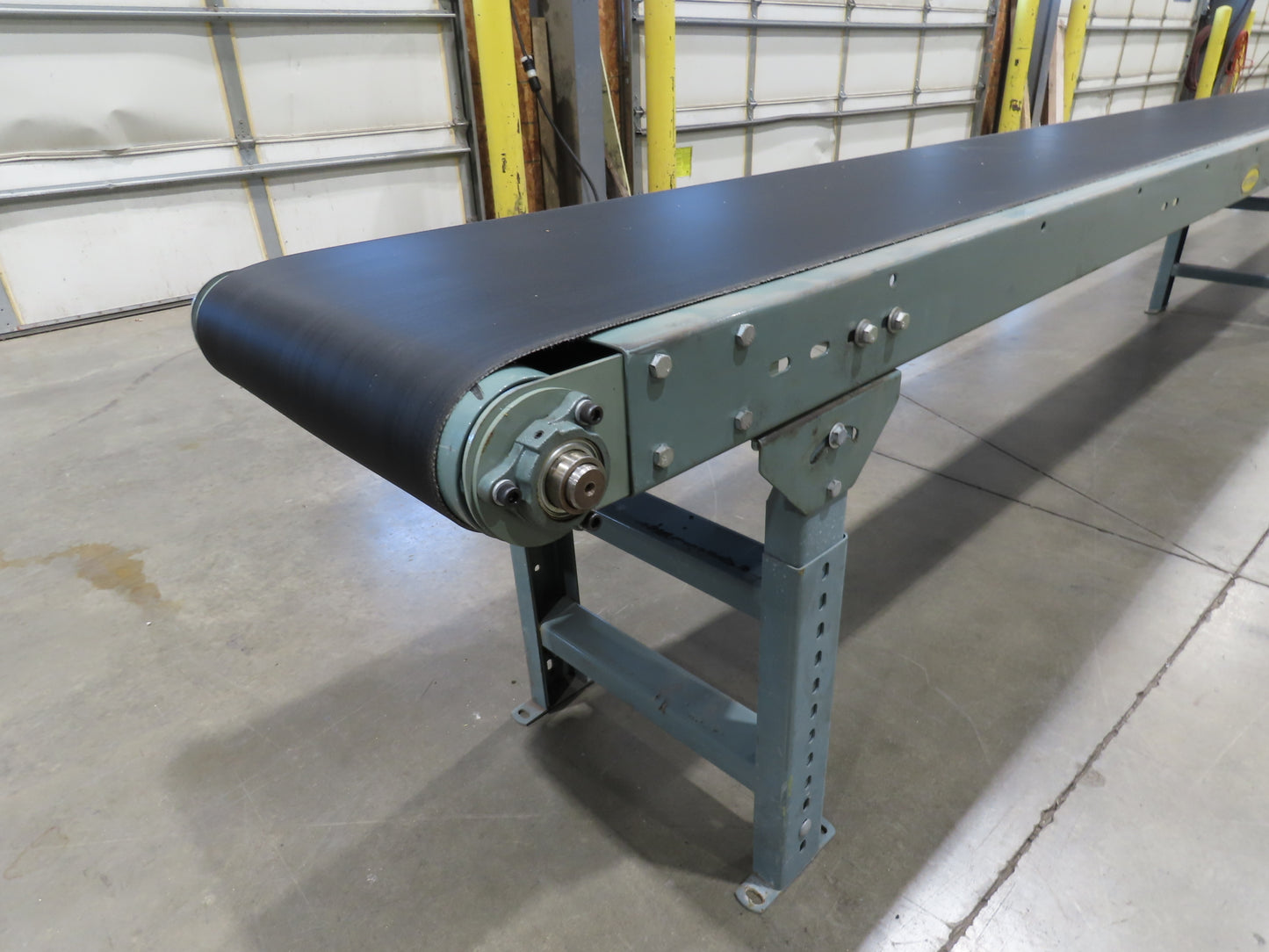 Hytrol 18"x 50' Slider Bed Conveyor 15.5" Belt 1Hp 3PH Center Drive 50FPM