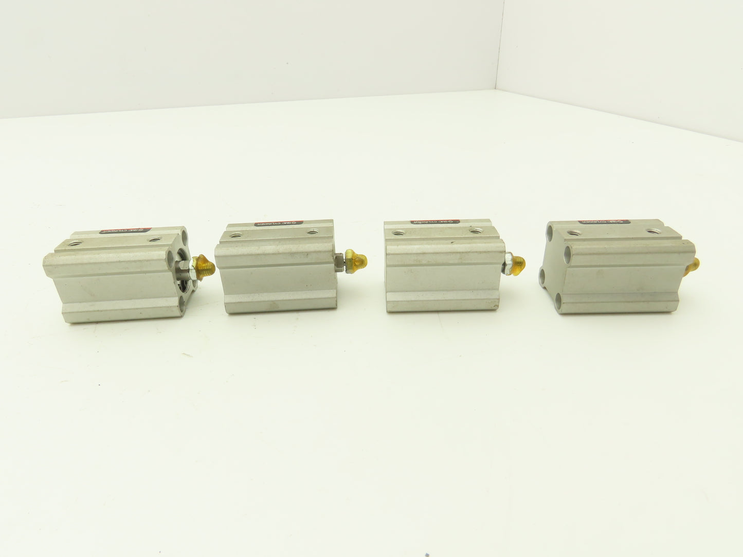 SMC NCQ2B16-25DM Pneumatic Cylinder 16mm Bore 25mm Stroke Lot of 4