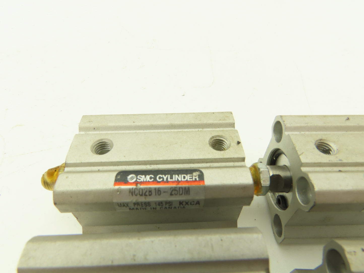 SMC NCQ2B16-25DM Pneumatic Cylinder 16mm Bore 25mm Stroke Lot of 4