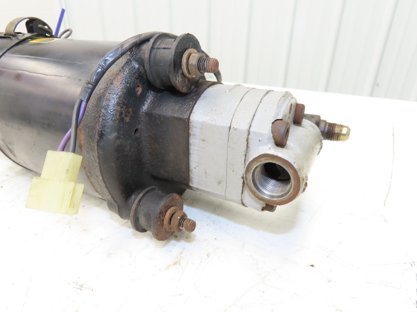 Denso 14520-12240-71 Hydraulic Pump Motor 36V Toyota 5FBE15 Electric Forklift