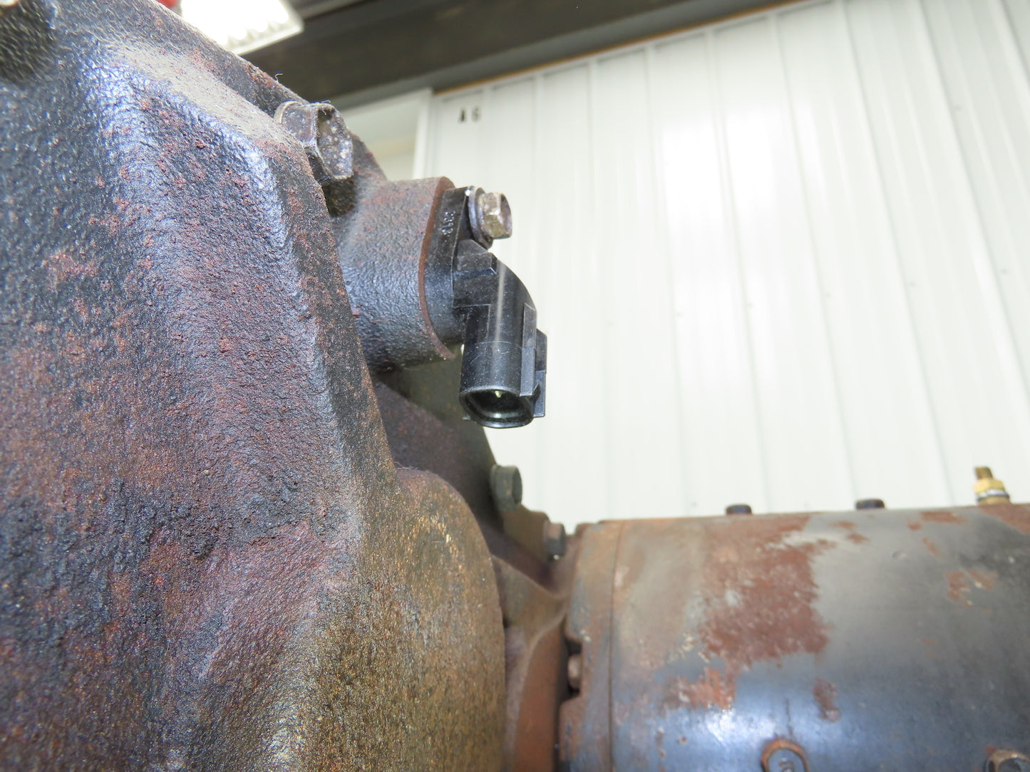 Toyota 14110-12181-71 Forklift Right Front Drive Axle & Motor 5-Lug Off 5FBE15