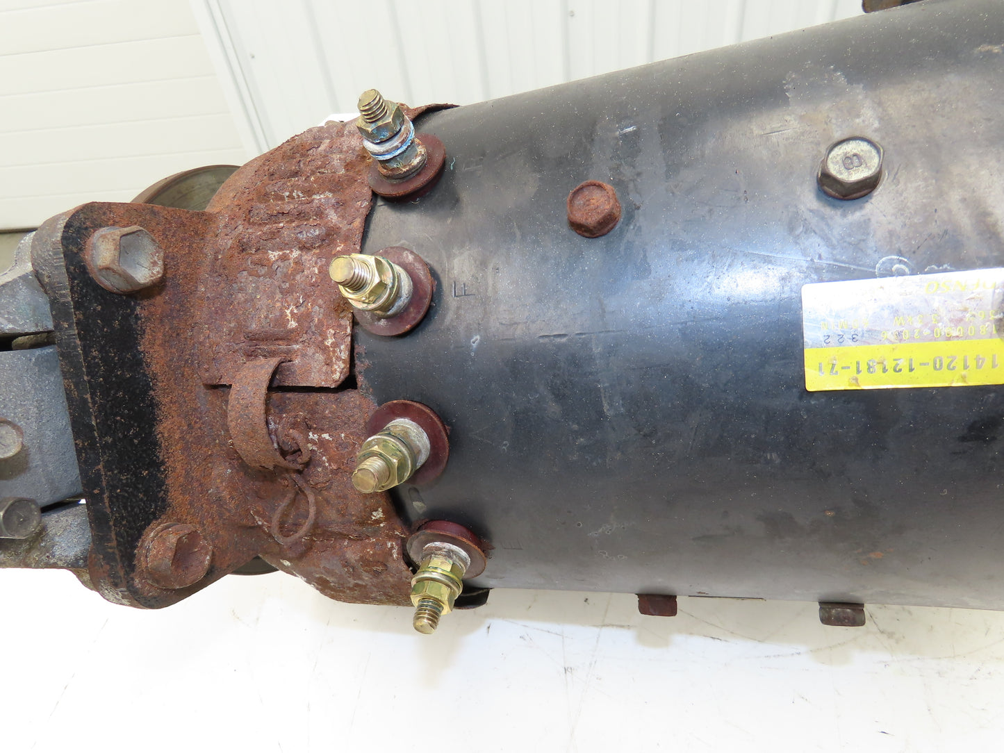 Toyota 14120-12181-71 Forklift Left Front Drive Axle & Motor 5-Lug Off 5FBE15