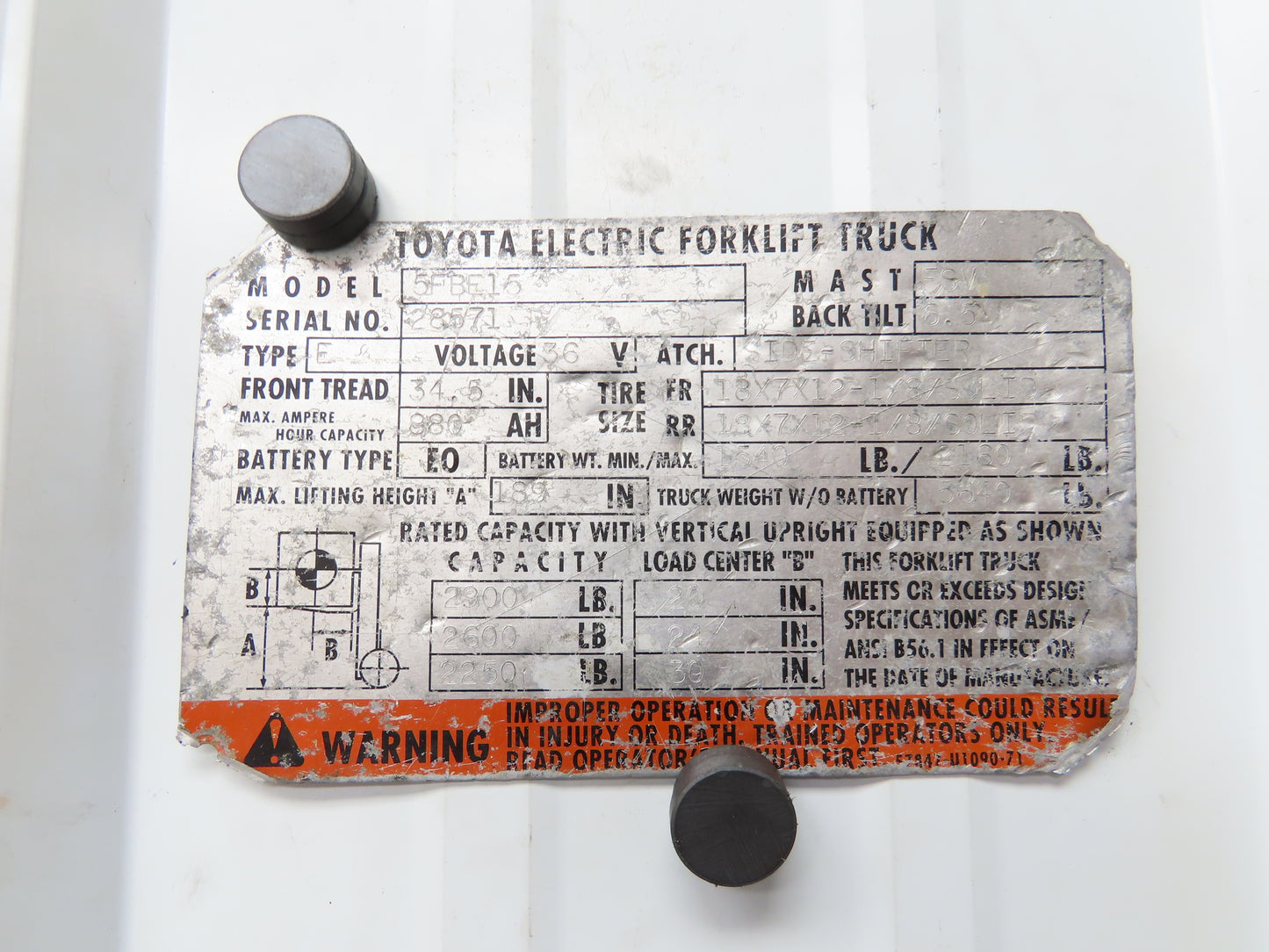 Toyota 14120-12181-71 Forklift Left Front Drive Axle & Motor 5-Lug Off 5FBE15