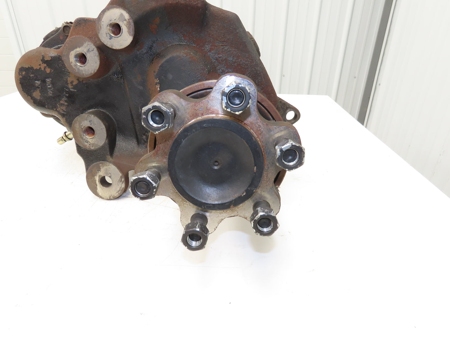 Toyota 14120-12181-71 Forklift Left Front Drive Axle & Motor 5-Lug Off 5FBE15