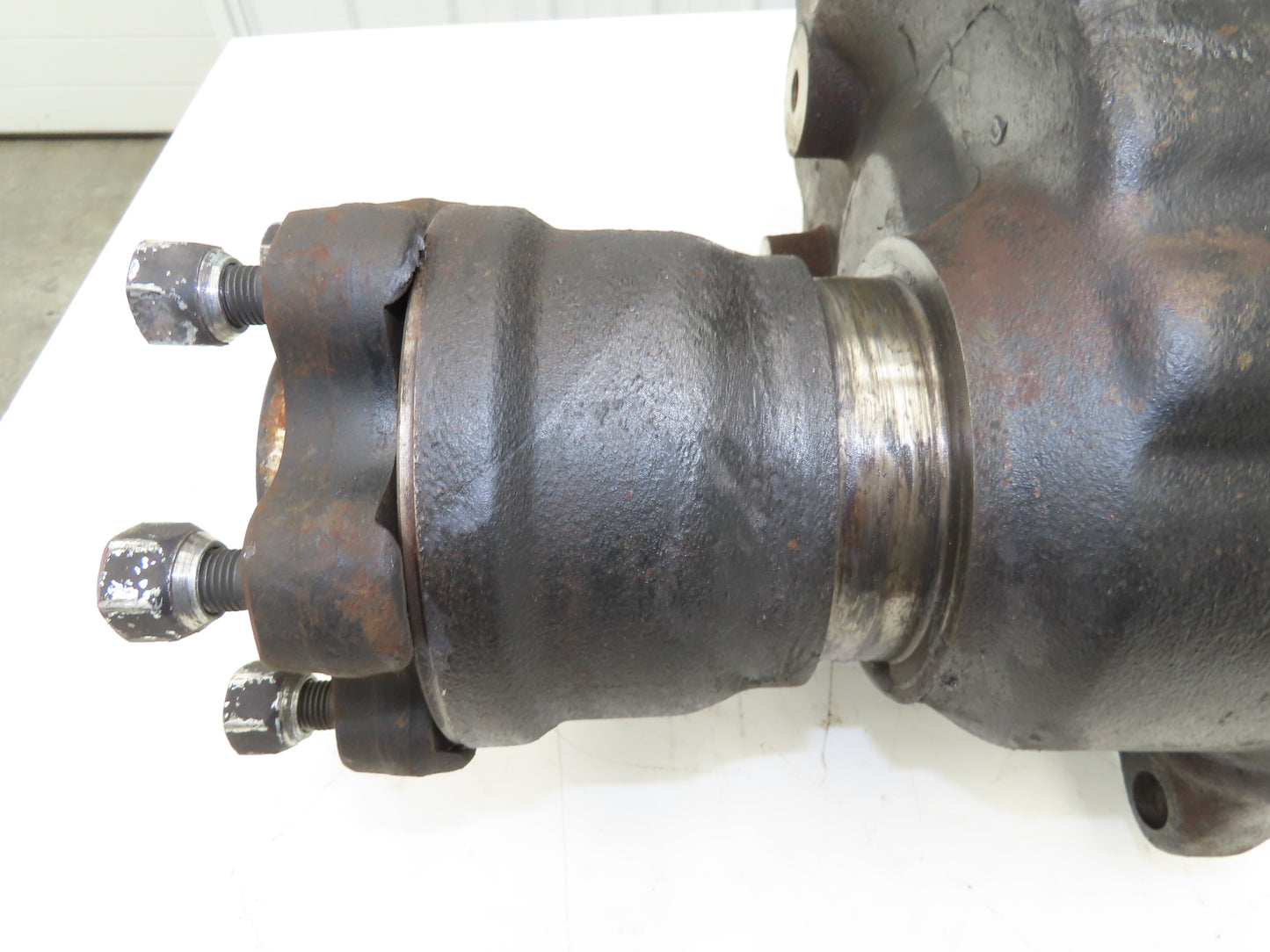 Toyota 14110-12181-71 Forklift Right Front Drive Axle & Motor 5-Lug Off 5FBE15