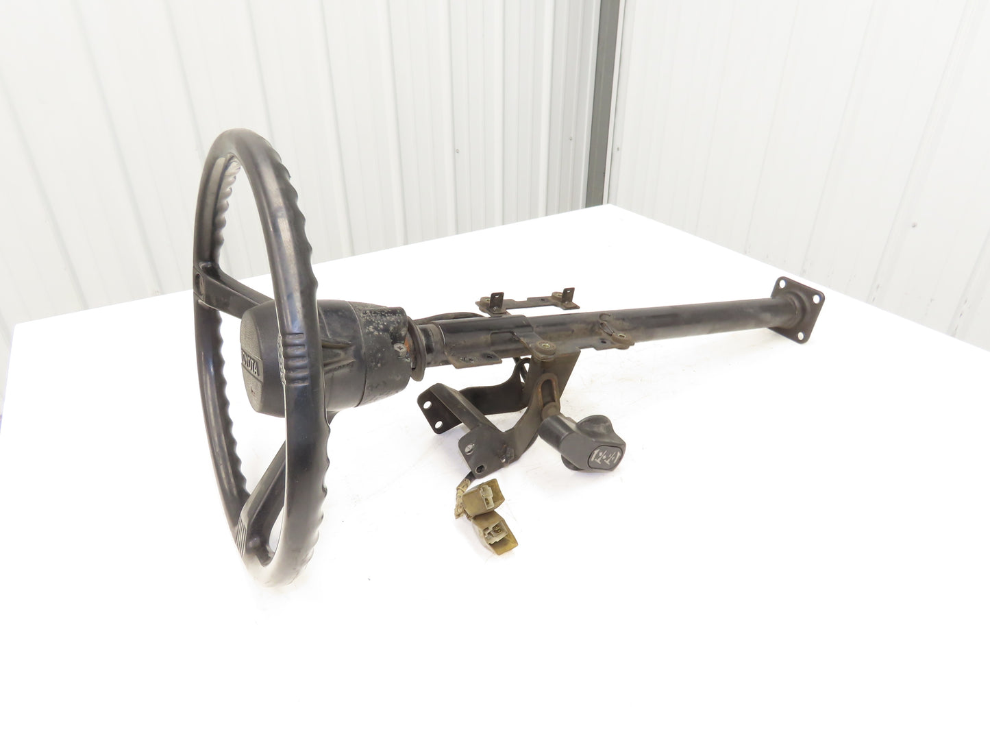 Toyota Electric Forklift Steering Wheel & Column Removed From 5FBE15