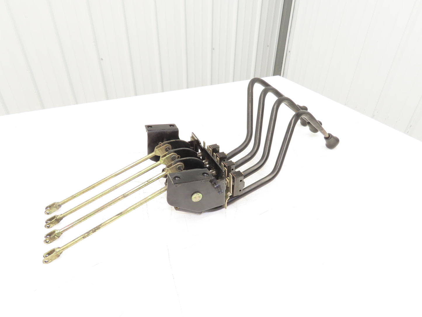 Toyota Electric Forklift Four Lever Control Lift Tilt Shift & Positioner 5FBE15