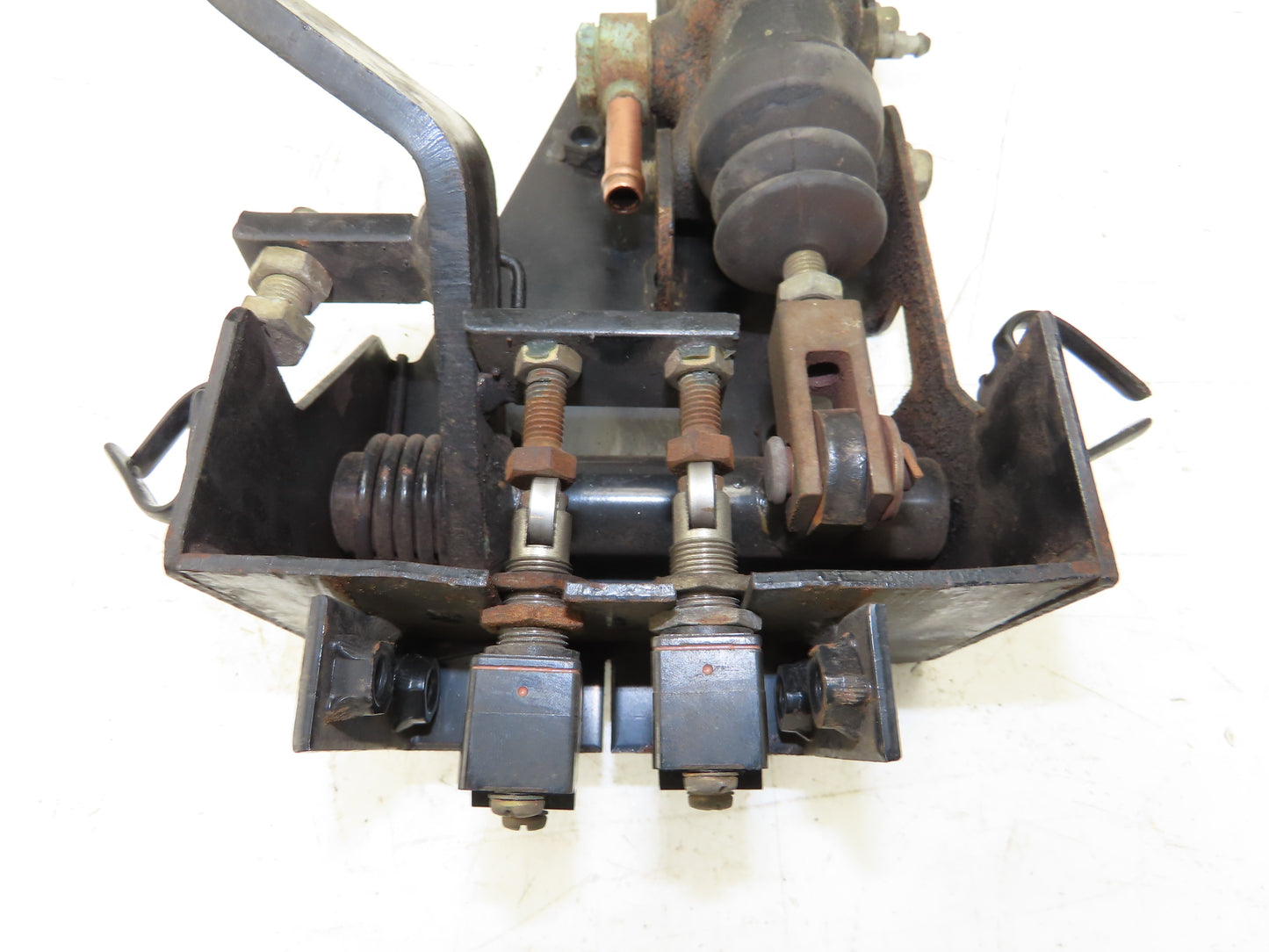 Toyota 5FBE15 Electric Forklift Hydraulic Brake Pedal Master Cylinder Assembly