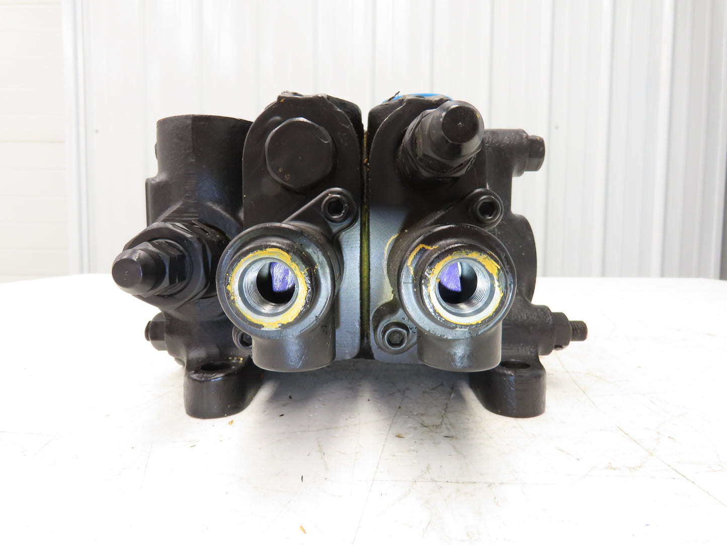 Husco 6000-B71 Hydraulic Directional Control Valve 2-Spool