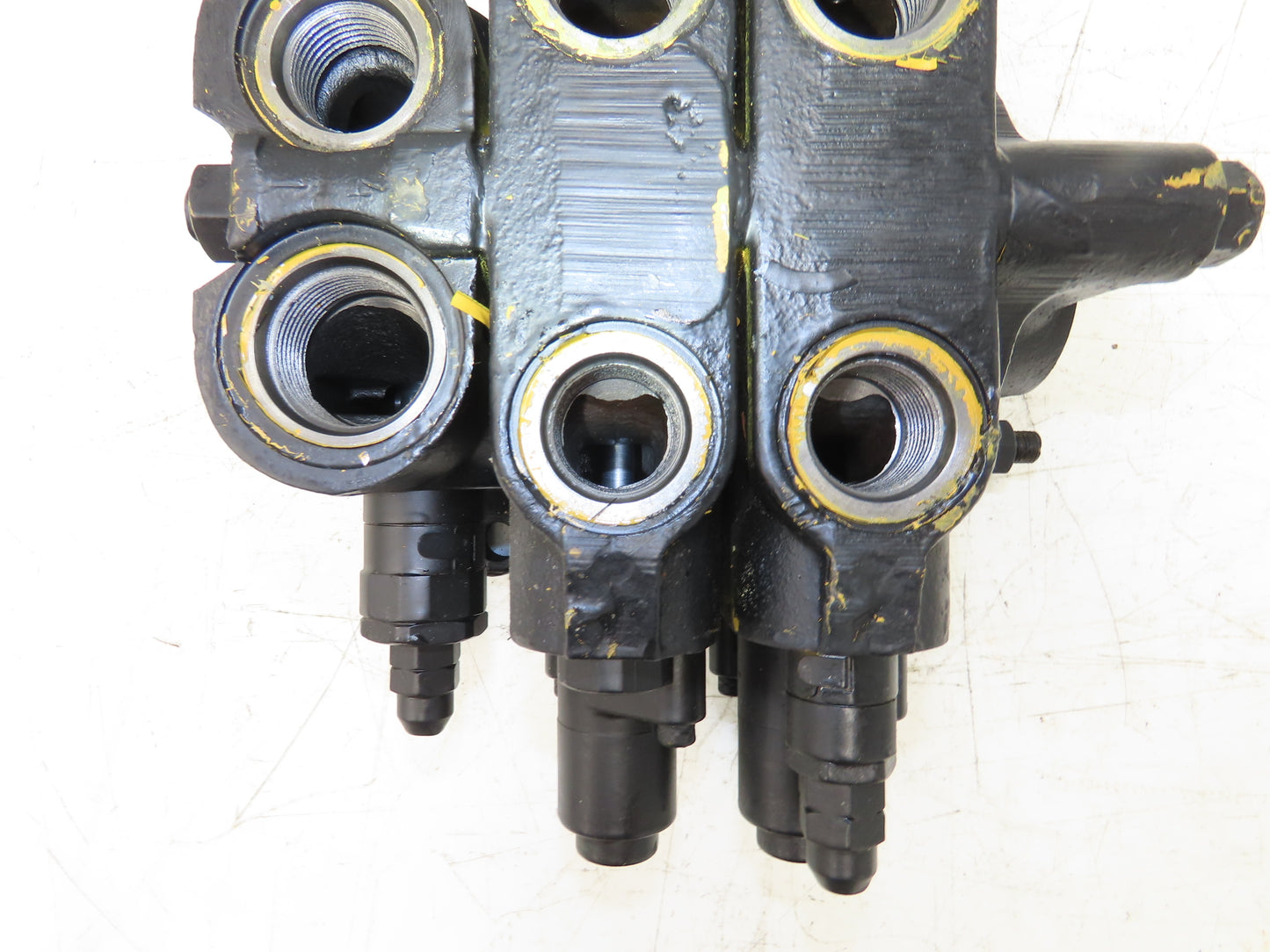 Husco 6000-B71 Hydraulic Directional Control Valve 2-Spool