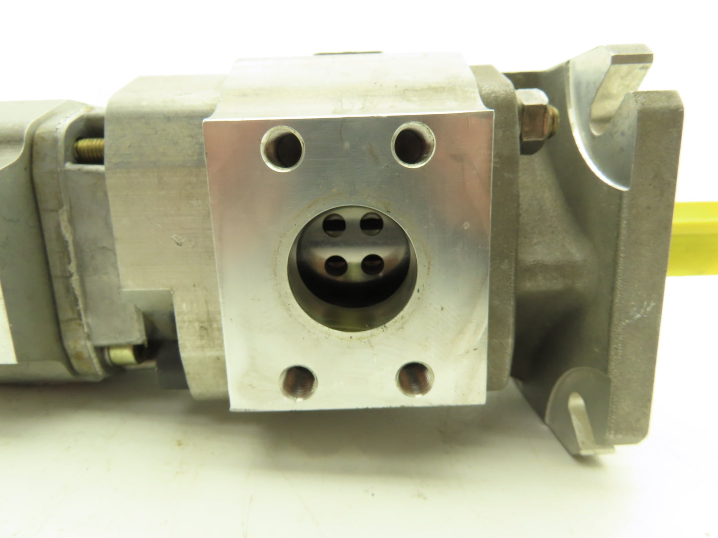 Rexroth PGF3-31/032RE07VE4K Hydraulic Double Gear Pump PGF2-22/008RL01VM
