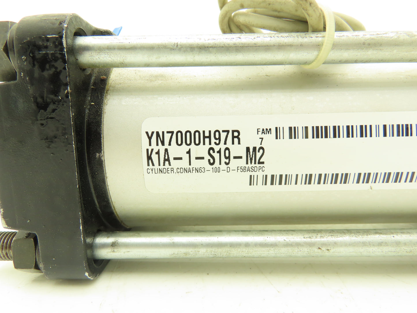 SMC CDNAFN63-100-D Pneumatic Air Locking Rod Cylinder 63mm Bore 100mm Stroke