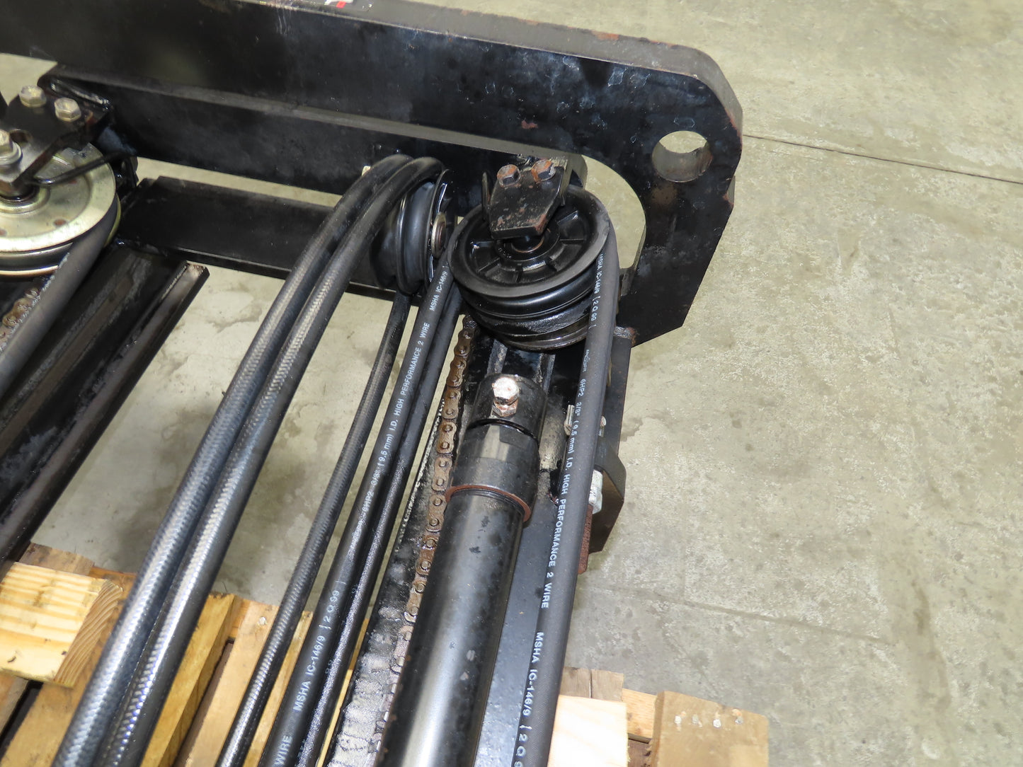 Toyota Forklift Mast 3 Stage 4 Lever 189" Lift 2900lb 5FBE15 Class 2