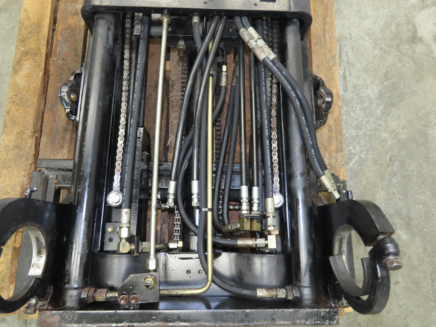 Toyota Forklift Mast 3 Stage 4 Lever 189" Lift 2900lb 5FBE15 Class 2