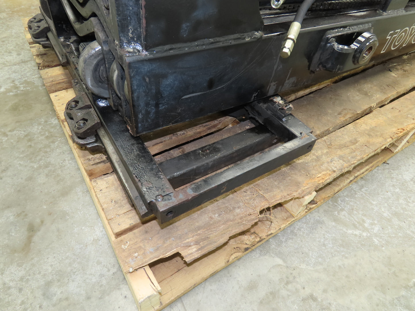 Toyota Forklift Mast 3 Stage 4 Lever 189" Lift 2900lb 5FBE15 Class 2