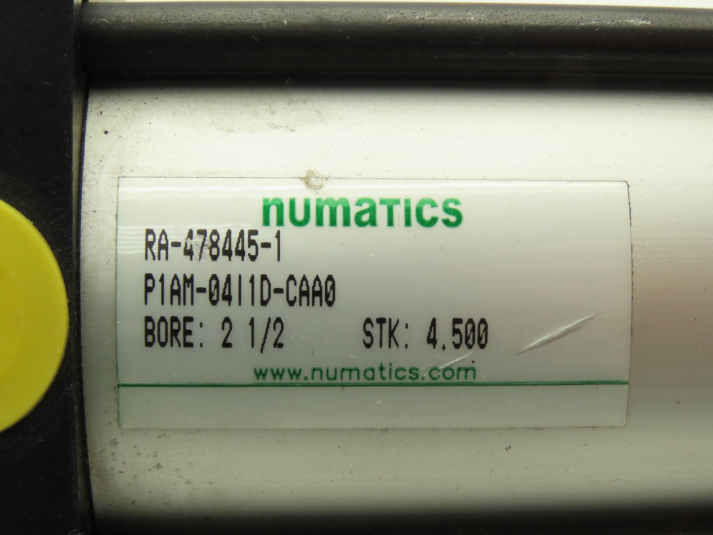 Numatics P1AM-04I1D-CAA0 Pneumatic Air Cylinder 2-1/2" Bore 4-1/2" Stroke