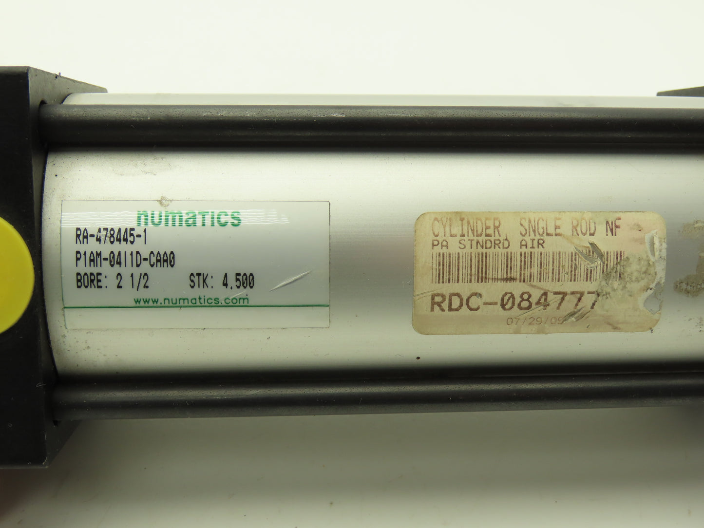Numatics P1AM-04I1D-CAA0 Pneumatic Air Cylinder 2-1/2" Bore 4-1/2" Stroke