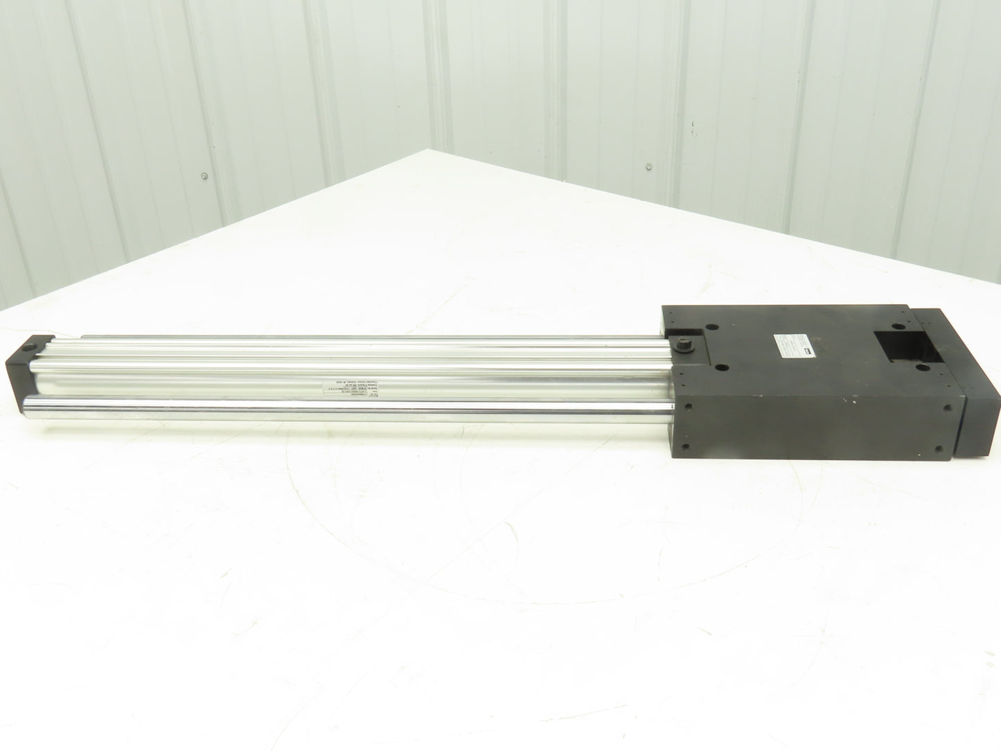Parker HBR20-24T4A-B Pneumatic Actuator Guided Cylinder Slide 2"x 24" Stroke