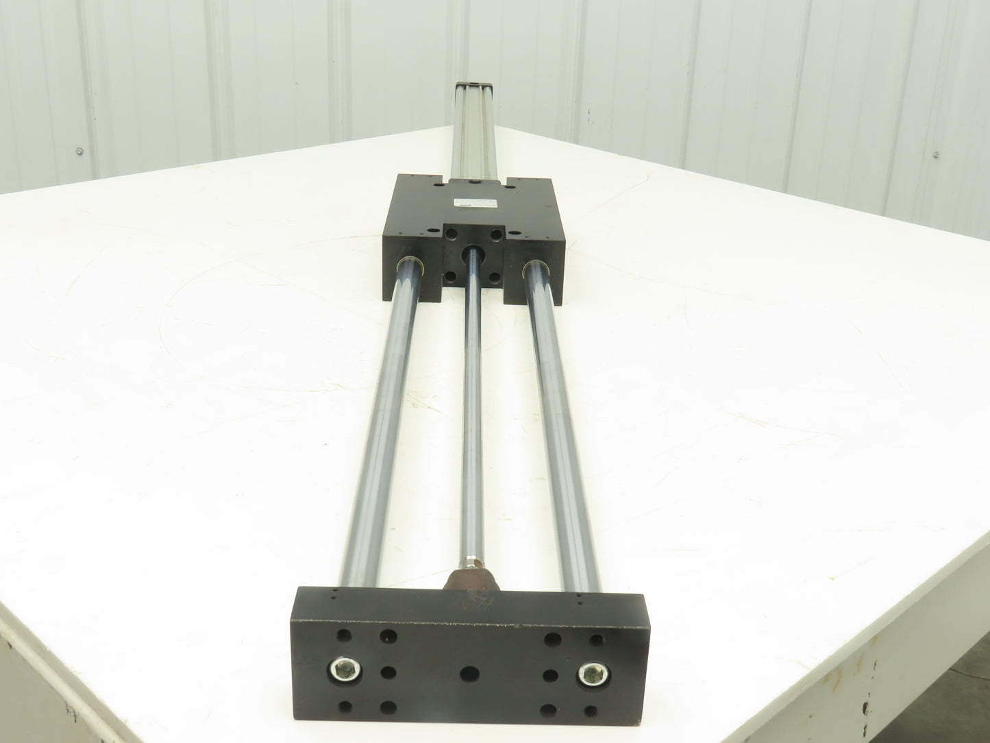 Parker HBR20-24T4A-B Pneumatic Actuator Guided Cylinder Slide 2"x 24" Stroke