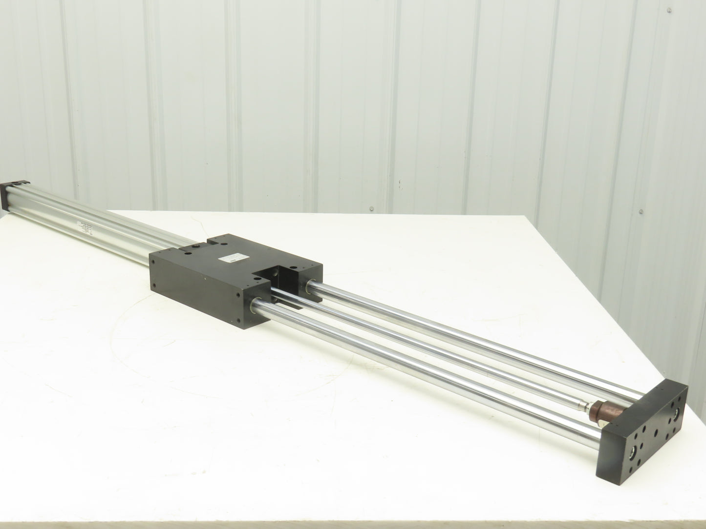 Parker HBR20-24T4A-B Pneumatic Actuator Guided Cylinder Slide 2"x 24" Stroke