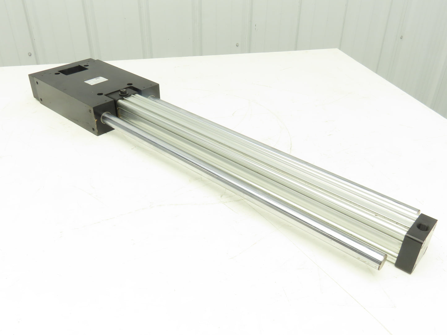 Parker HBR20-24T4A-B Pneumatic Actuator Guided Cylinder Slide 2"x 24" Stroke