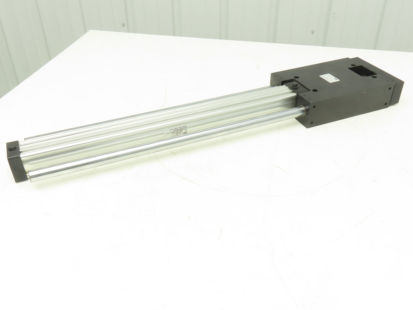 Parker HBR20-24T4A-B Pneumatic Actuator Guided Cylinder Slide 2"x 24" Stroke