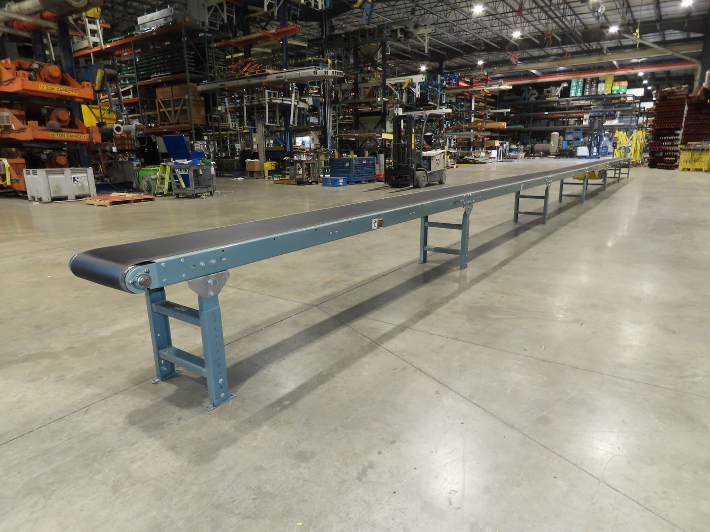 Hytrol 18"x 60' 10" Slider Bed Conveyor 15.5" Belt 1/2Hp 3PH Center Drive 100FPM