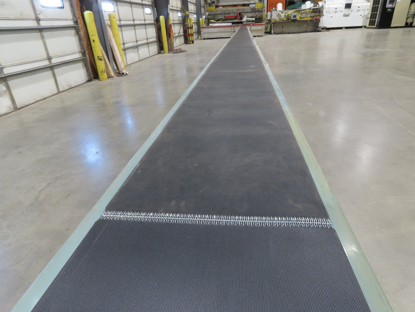 Hytrol 18"x 60' 10" Slider Bed Conveyor 15.5" Belt 1/2Hp 3PH Center Drive 100FPM