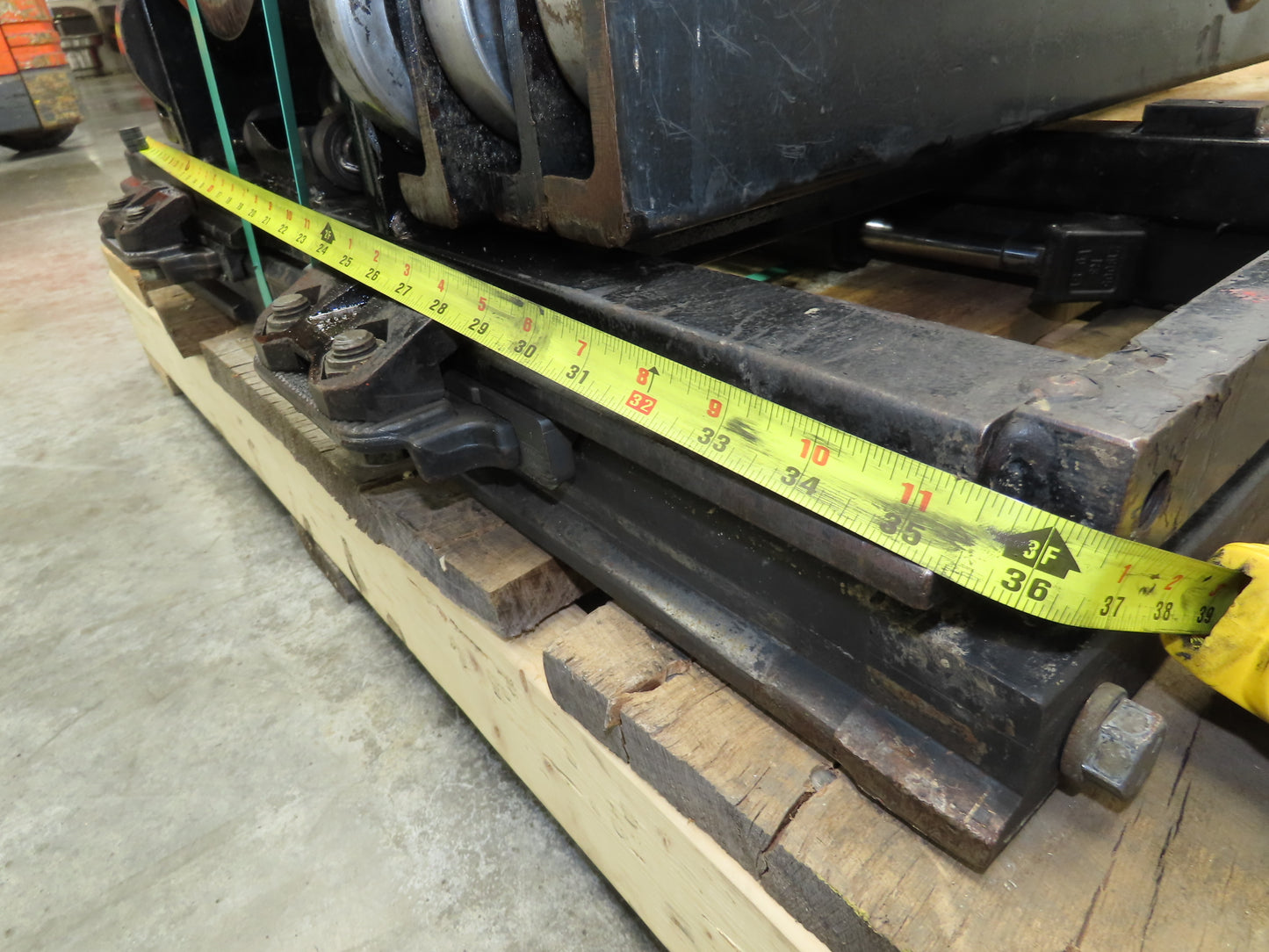 Toyota Forklift Mast 3 Stage 3 Lever 189" Lift 2900lb 5FBE15 Class 2