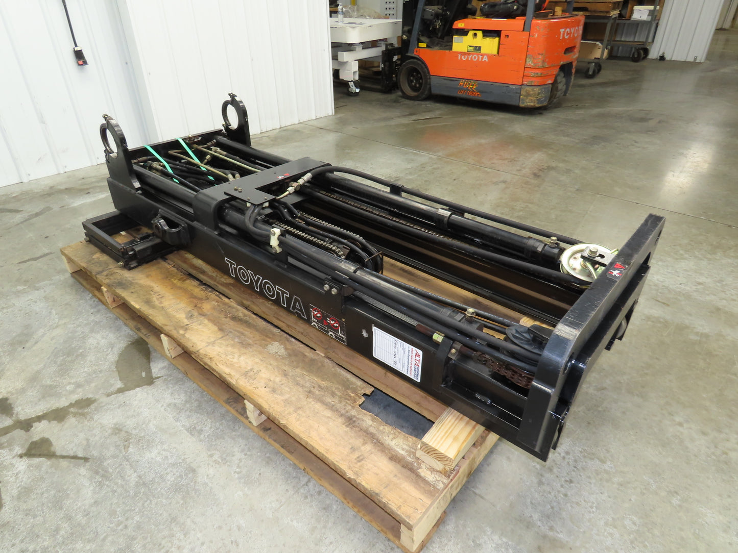 Toyota Forklift Mast 3 Stage 3 Lever 189" Lift 2900lb 5FBE15 Class 2