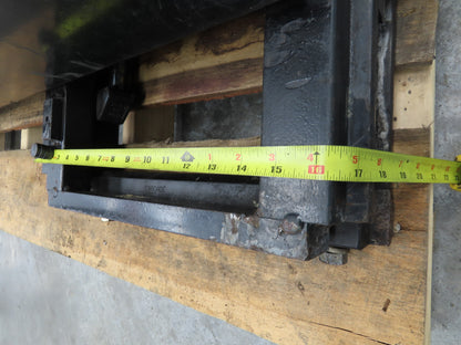 Toyota Forklift Mast 3 Stage 3 Lever 189" Lift 2900lb 5FBE15 Class 2