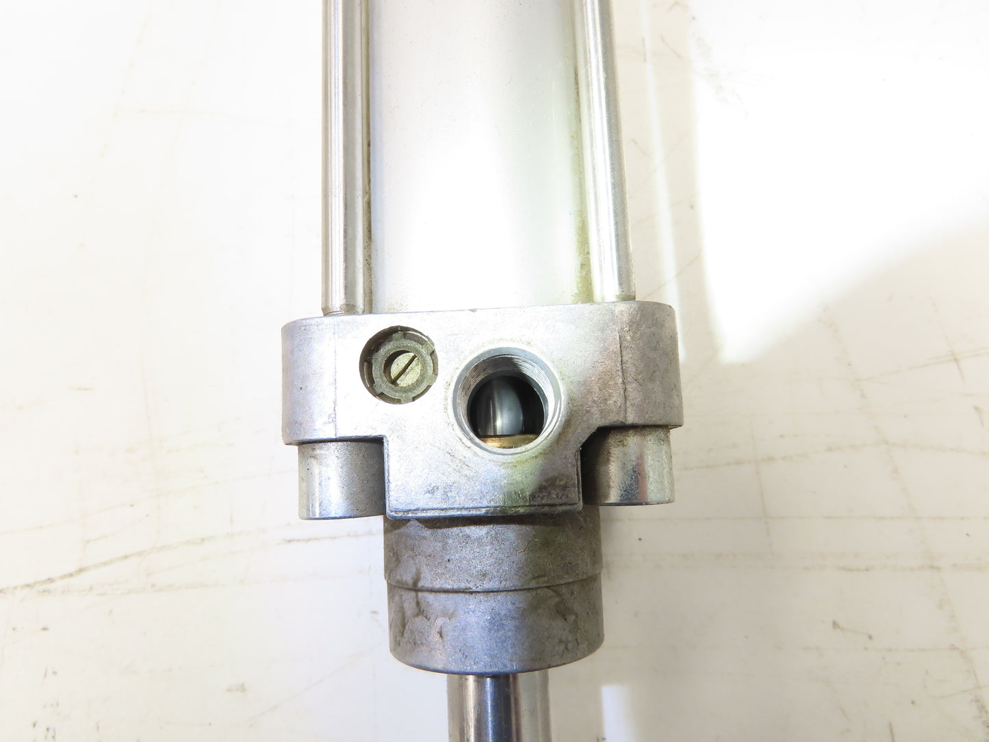 Festo DNG-40-920-PPV-A Air Cylinder Double Acting 40mm Bore 920mm Stroke 145PSI