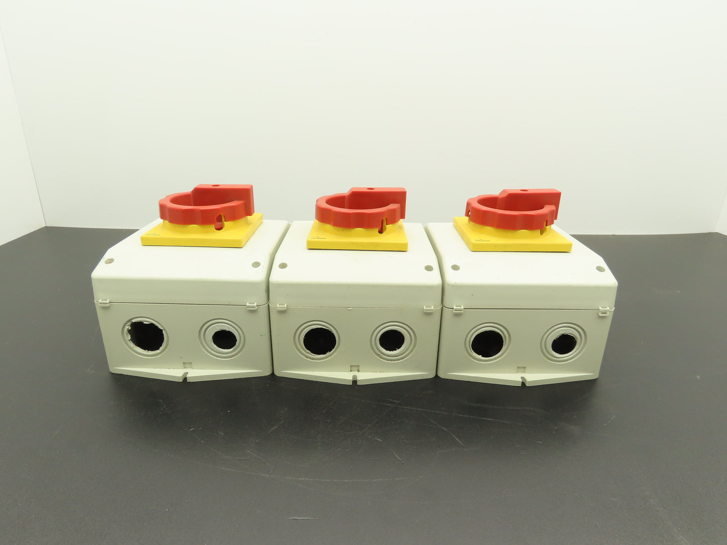 Siemens 3LD25 65-0TB53 Rotary Disconnect Enclosed Switch 63A 3Pole 3PH  Lot of 3