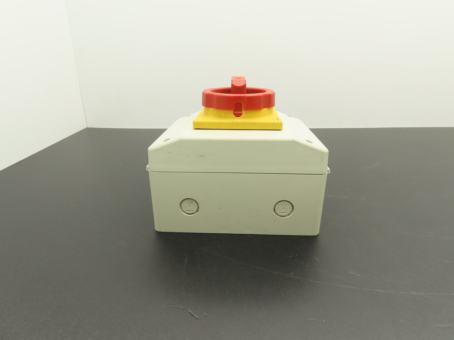 Siemens 3LD25 65-0TB53 Rotary Disconnect Enclosed Switch 63A 3Pole 3PH  Lot of 3