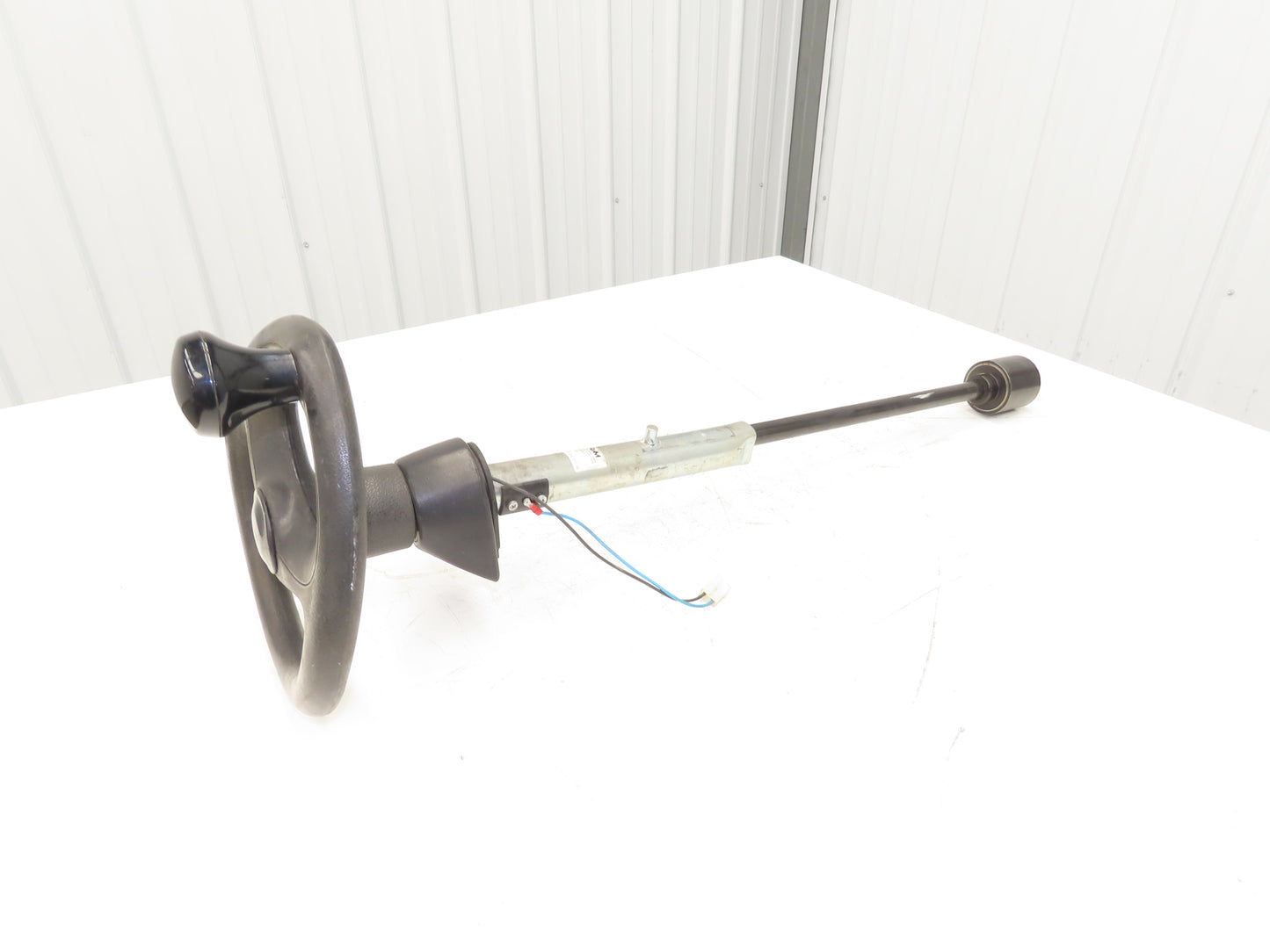 Linde 3355421001 Forklift Steering Wheel & Column W/Horn Removed From E18C-02