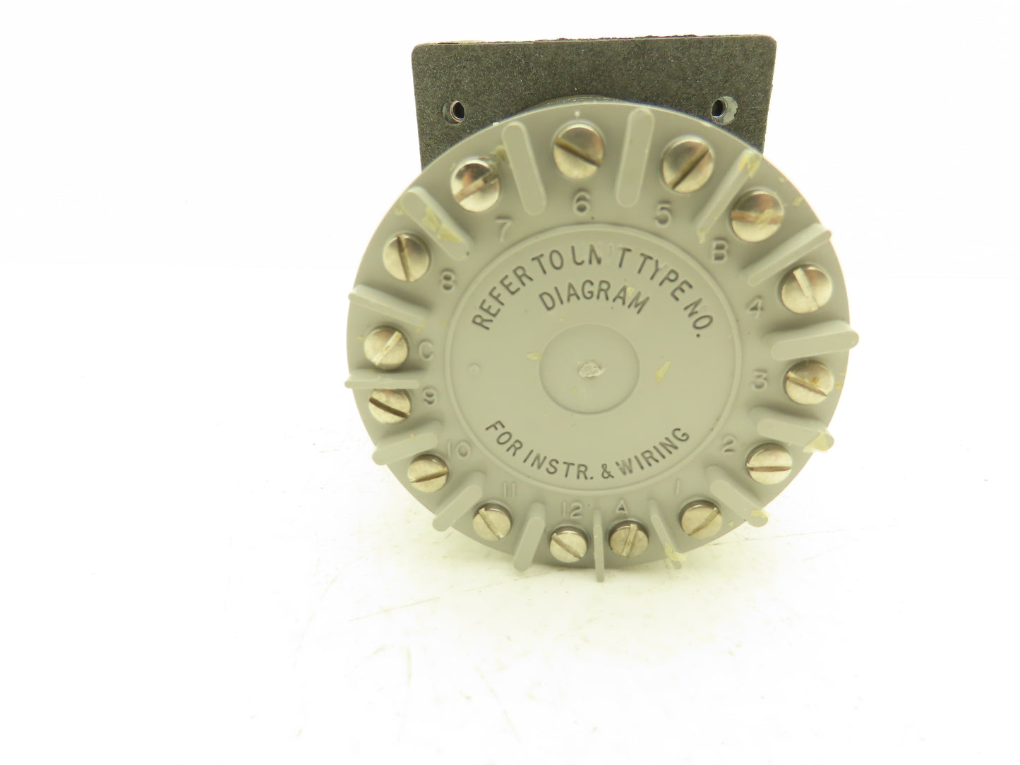 Eagle Signal HP54A610C90 Cycl-Flex Reset Timer 0-10 Minutes 120/240VAC 60Hz