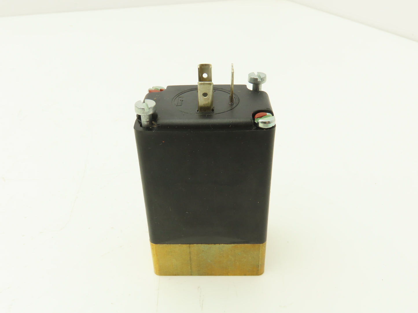 Burkert 0313 C 1/8 FKM BR Magnetic Solenoid Valve 120V 50/60 HZ 100PSI 00460472