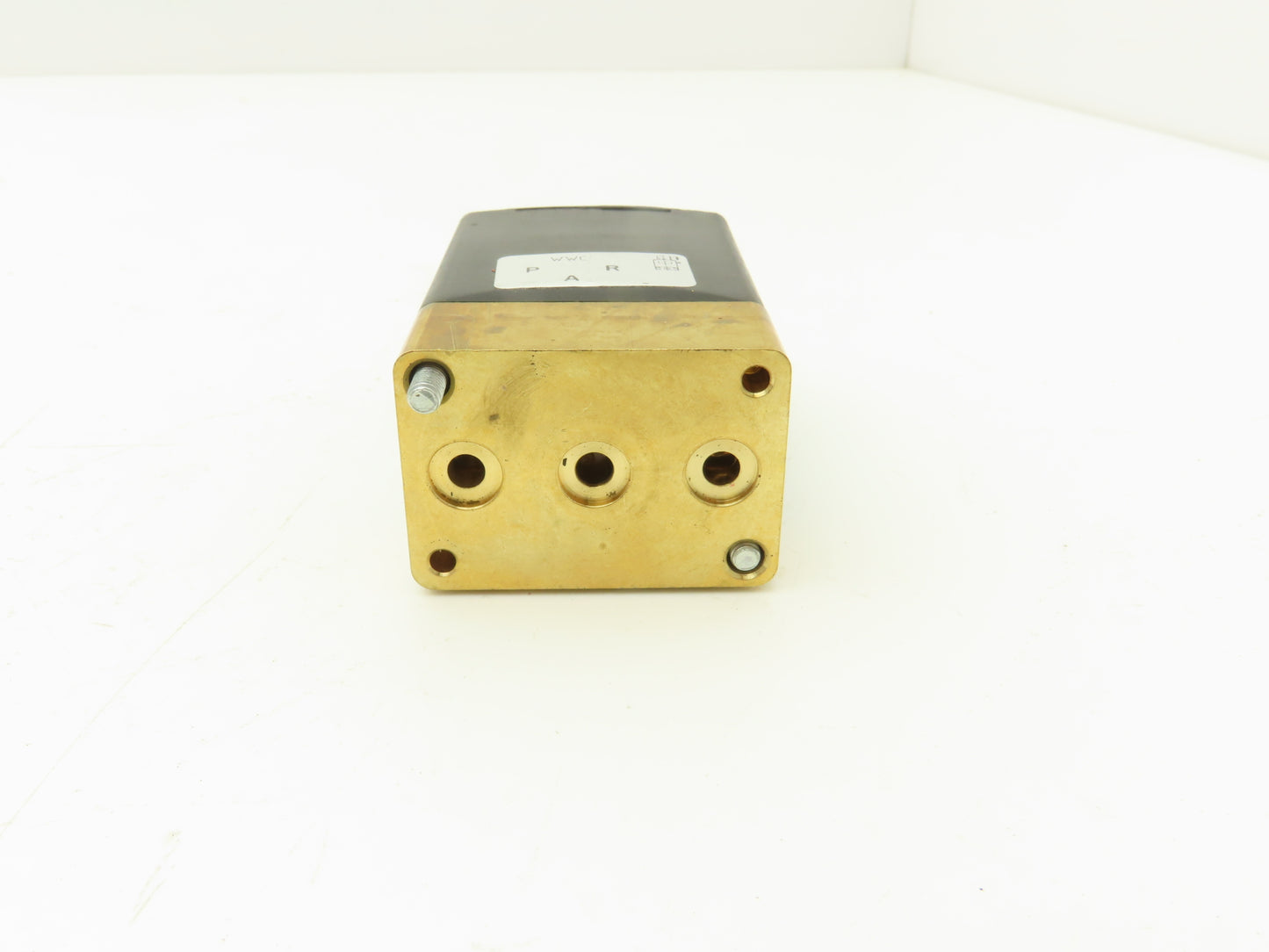 Burkert 0313 C 1/8 FKM BR Magnetic Solenoid Valve 120V 50/60 HZ 100PSI 00460472