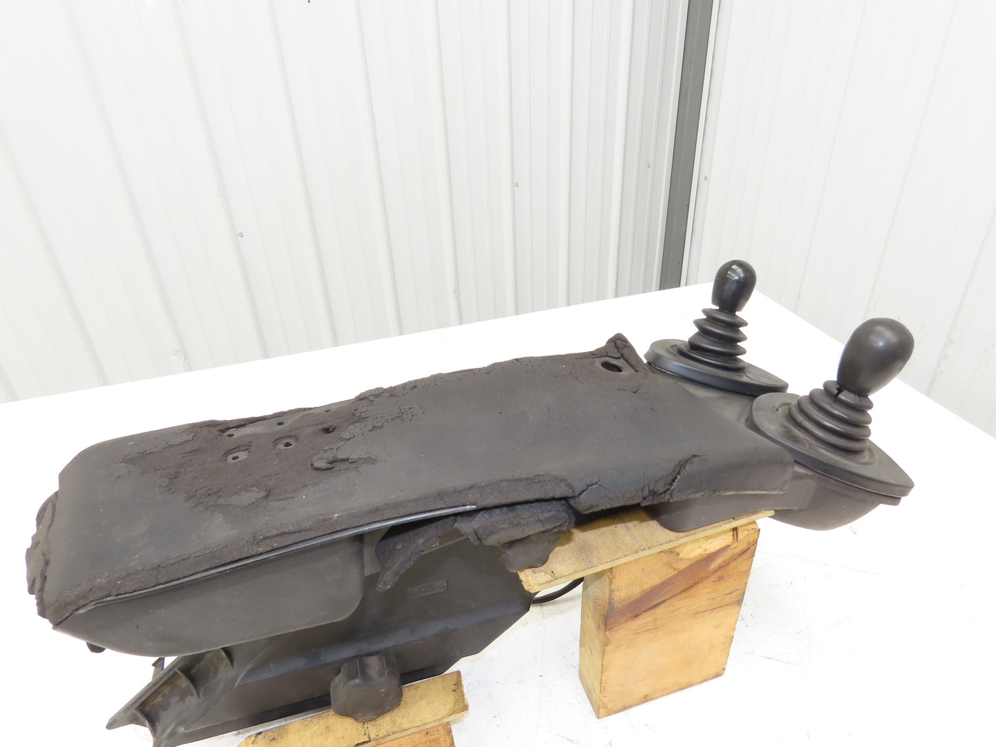Linde Electric Forklift Arm Rest Two Joystick Control Lift Tilt Shift E18C-02