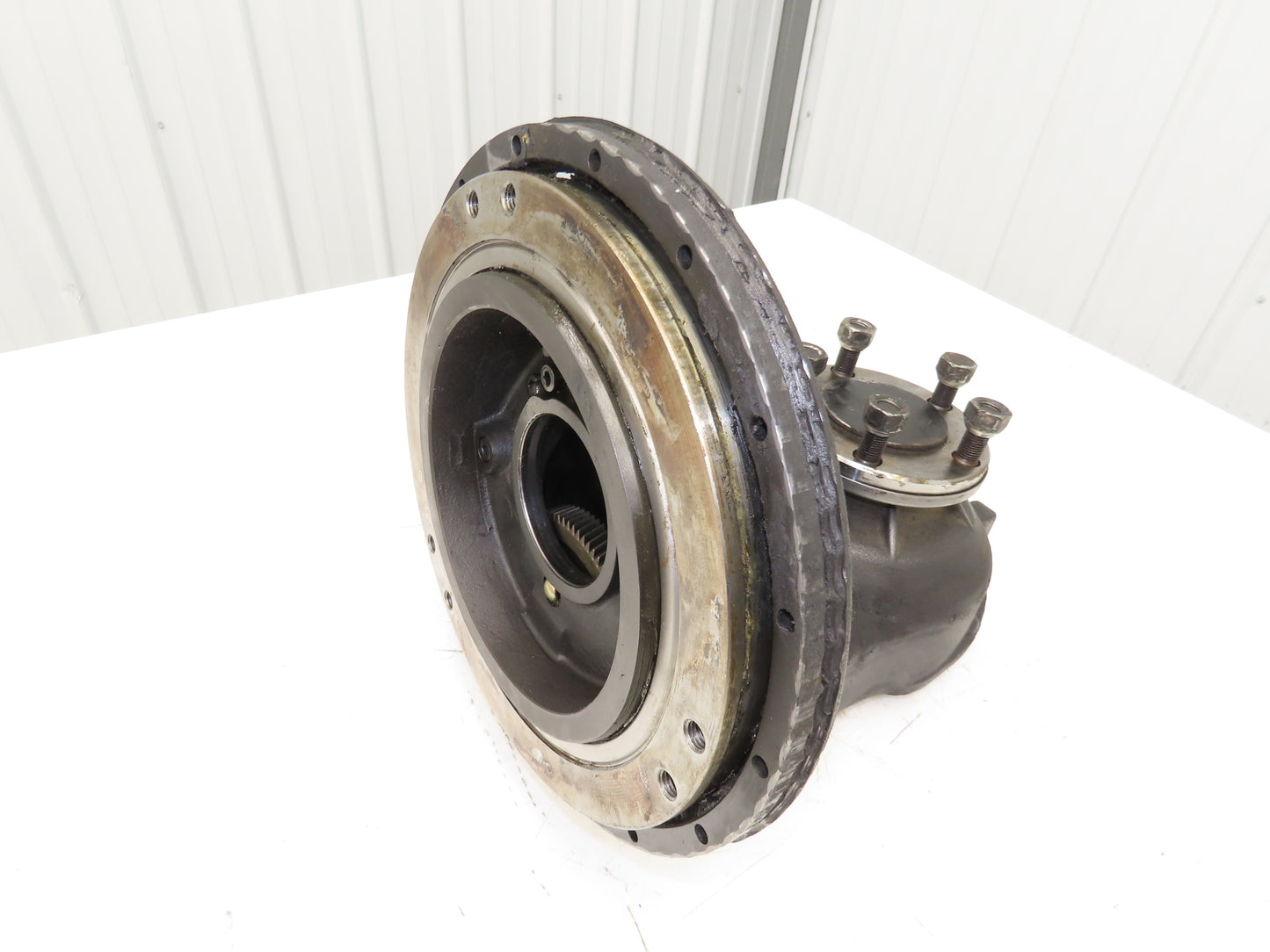 Hyster Drive Axle Power Steering Hub Removed From N30XMR2 Stand On Forklift