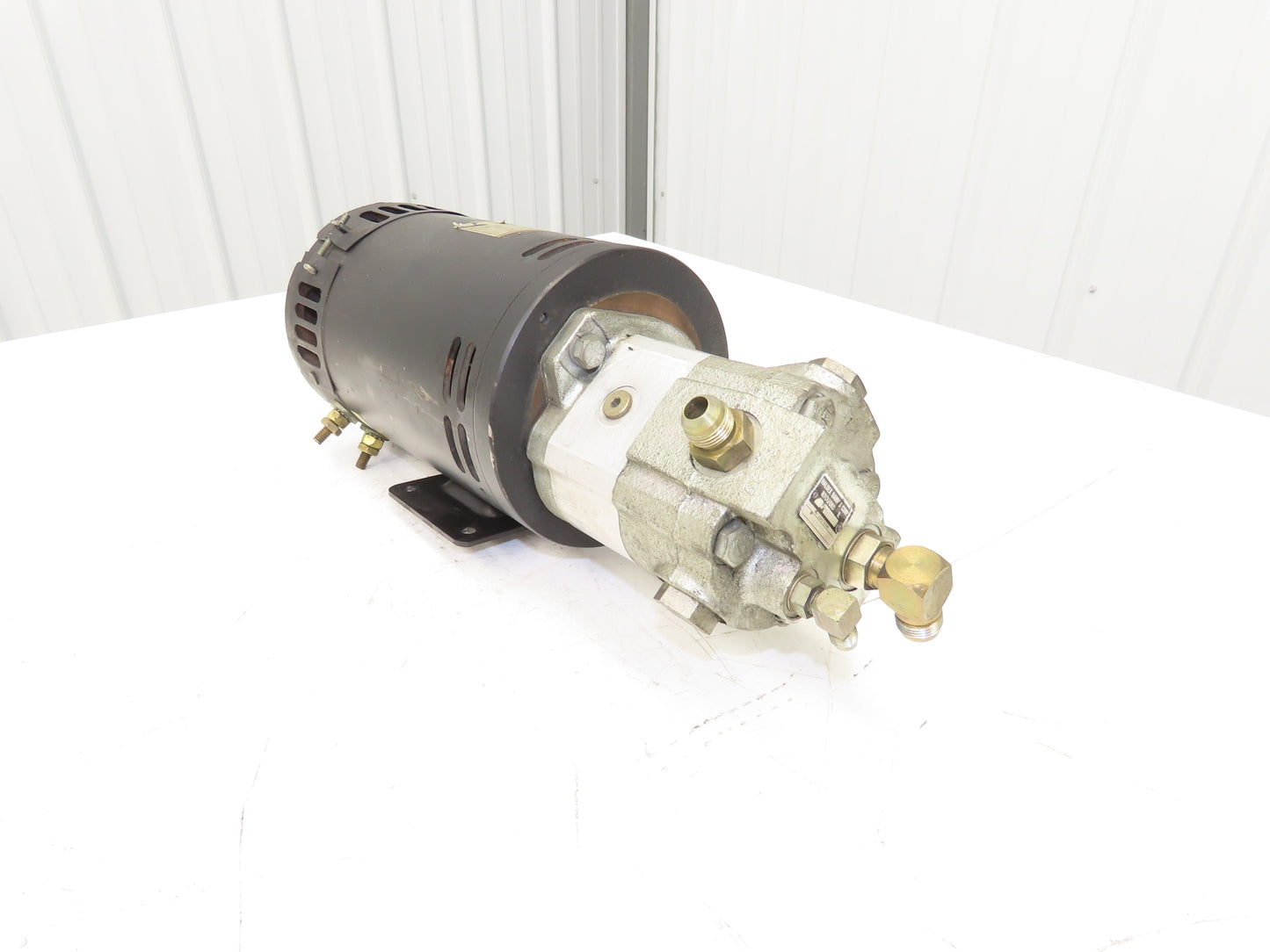 Hyster D-563203X8029 Hydraulic Pump & Motor 24VDC Removed From N30XMR2 Forklift